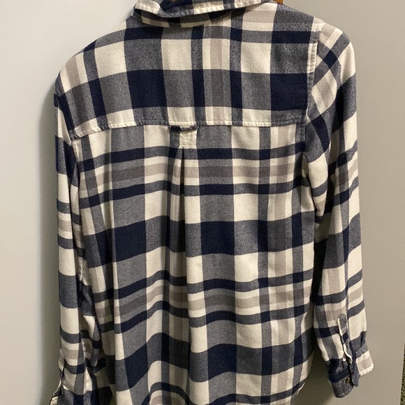 HUGE BUNDLE. Sweaters + long sleeves. All in perfect condition. - Picture 11 of 15